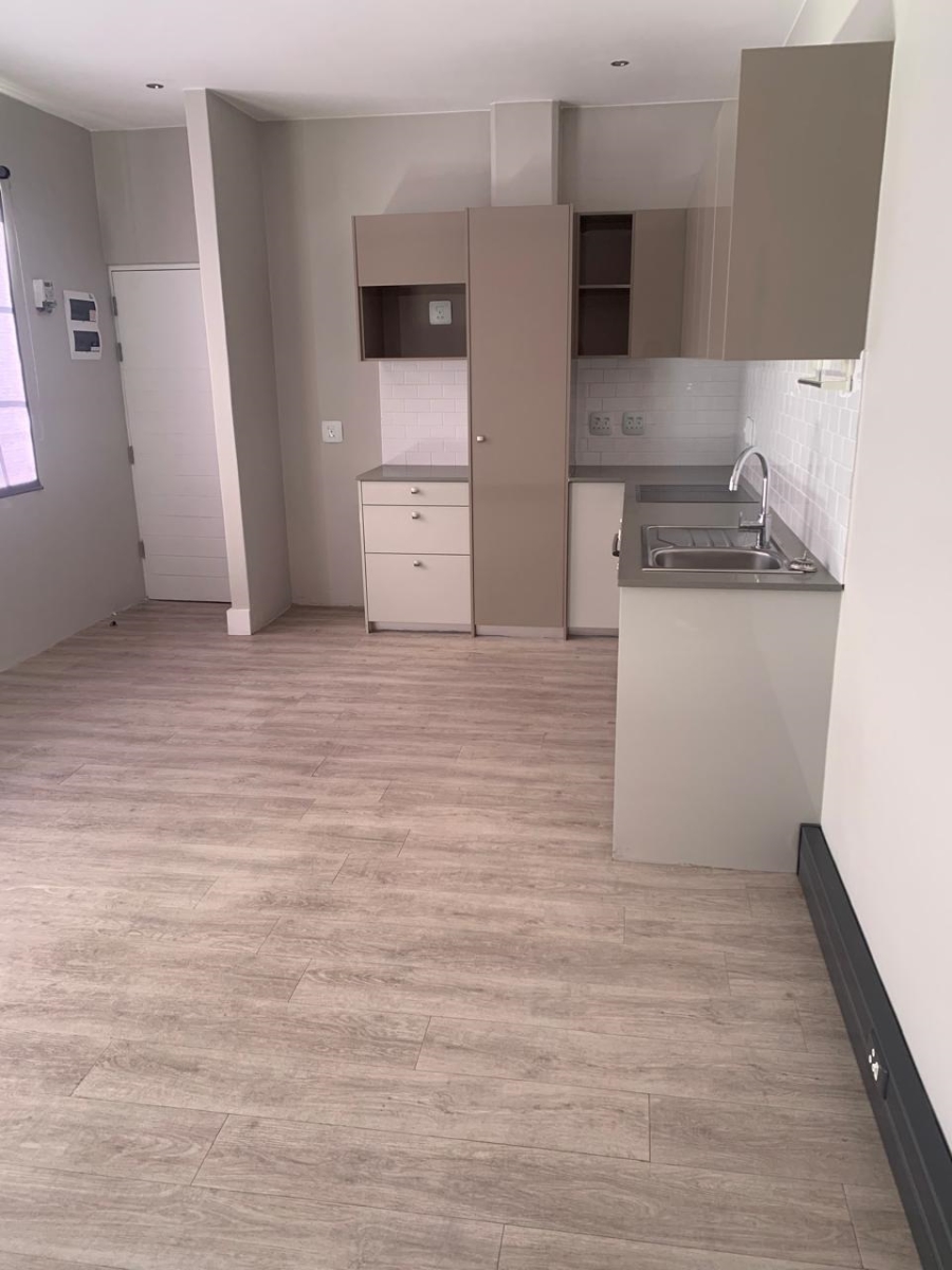 To Let 1 Bedroom Property for Rent in Paardevlei Western Cape